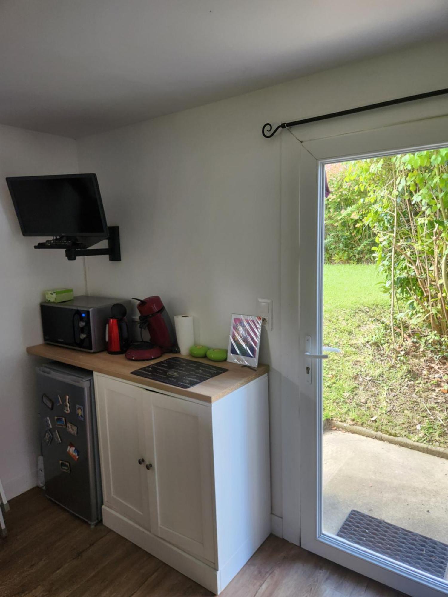 Studio Sur Les Fleuristes Cambo-les-Bains Ngoại thất bức ảnh